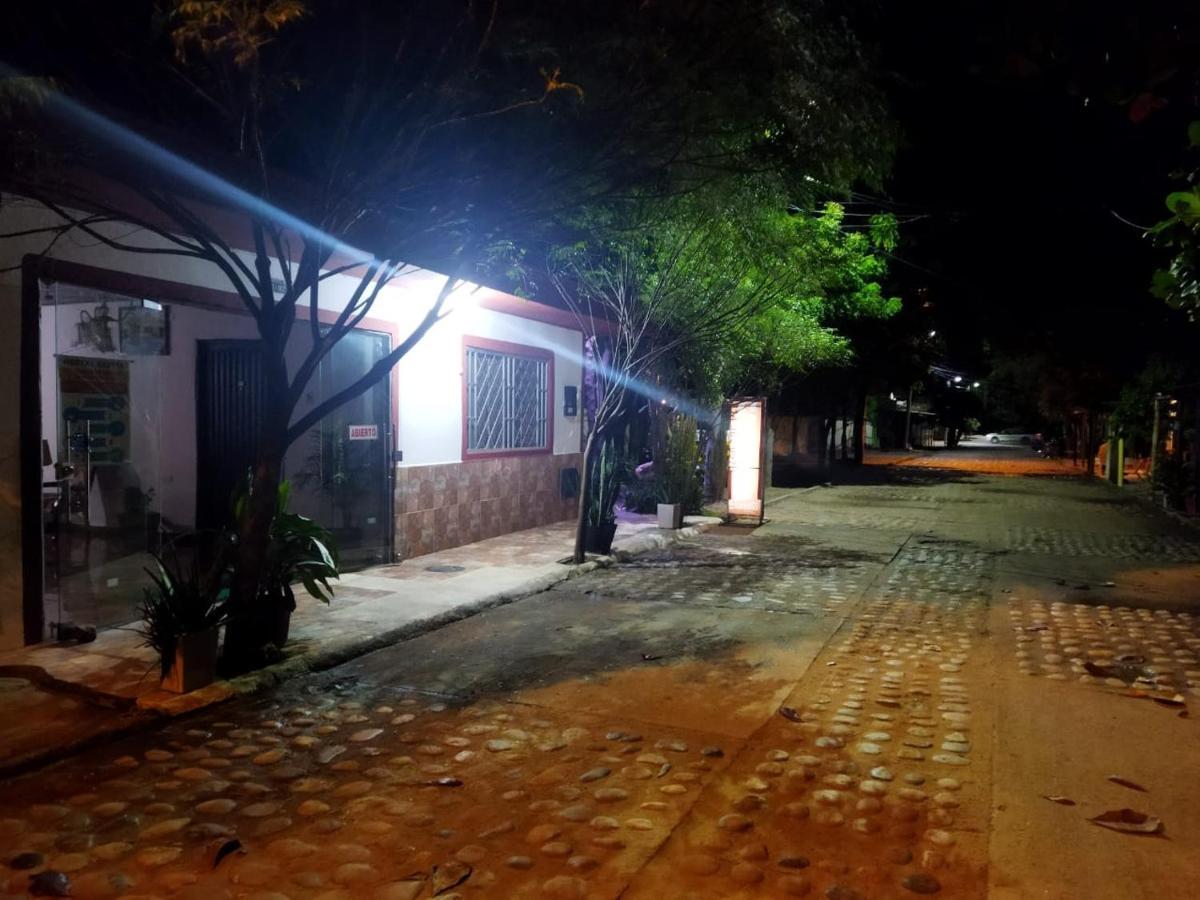 Hostal Sarita Villavieja Extérieur photo