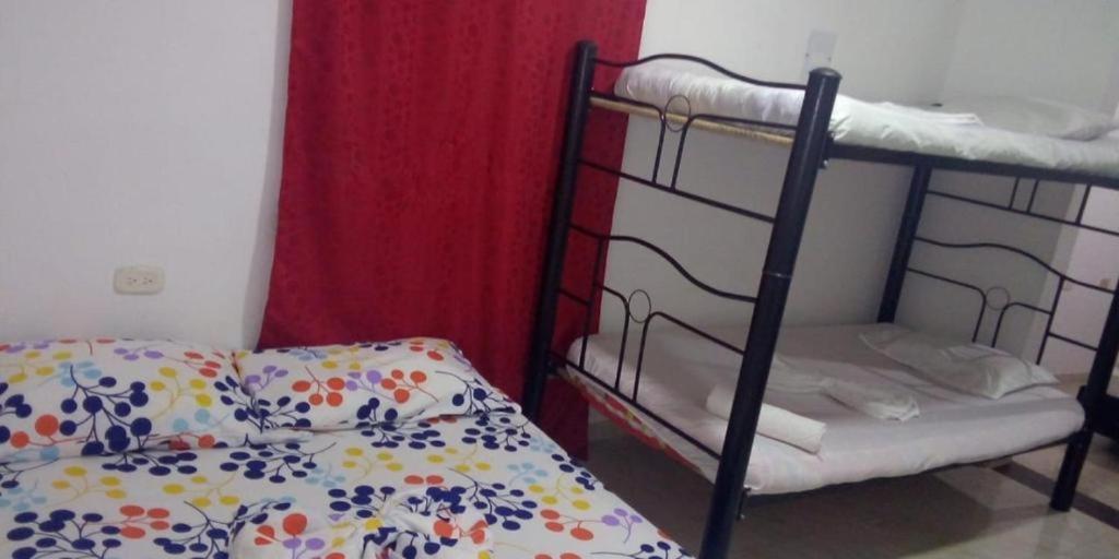 Hostal Sarita Villavieja Extérieur photo